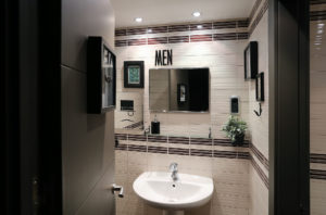 Decoración del baño de hombres